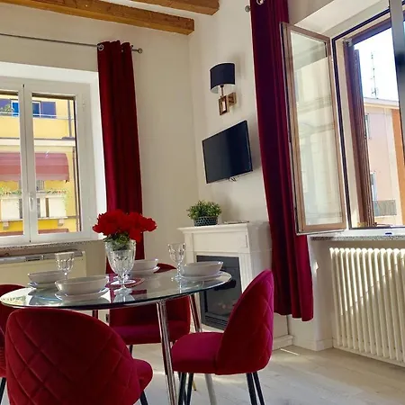 Apartamento Centro-moscova Incantevole Free Wifi